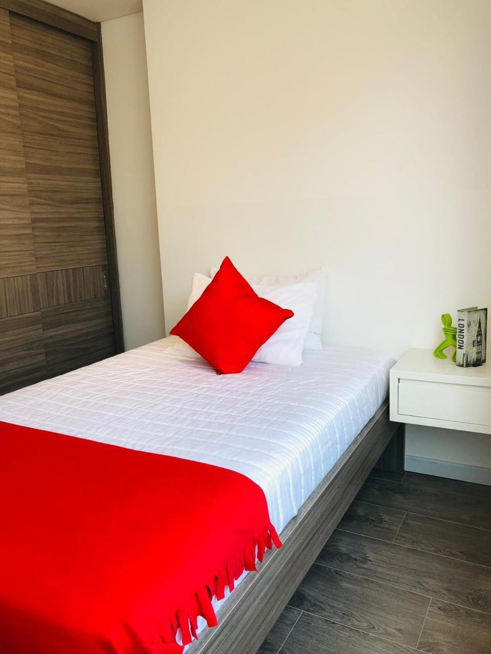 Esstudia 17-4 Hotel Богота Екстериор снимка